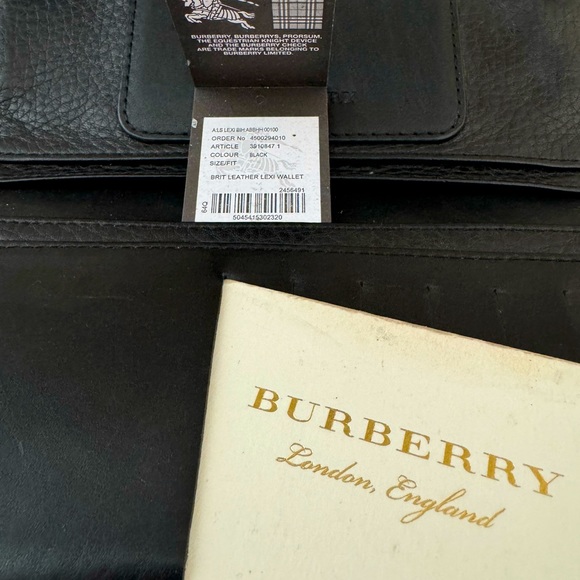 Authentic Burberry Black Wallet. - Picture 2 of 4
